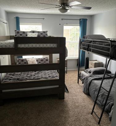 Irving Apartamento | Hosting Nightly Nestings