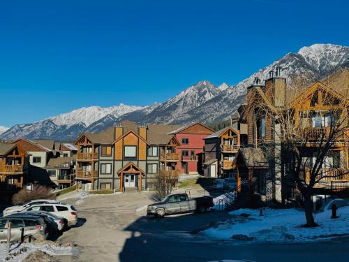 East Kootenay Apartamento | Hot Spring Mountain Getaway