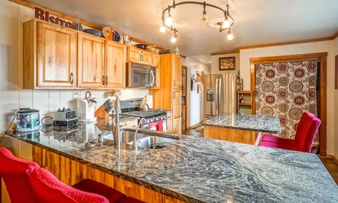 Nob Hill Casa | Hot Tub, 1bd/1ba, Nob Hill Home, King bed, W/D