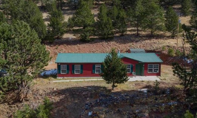 Cripple Creek Casa | Hot tub 3miles from Cripple Creek Secluded pet friendly