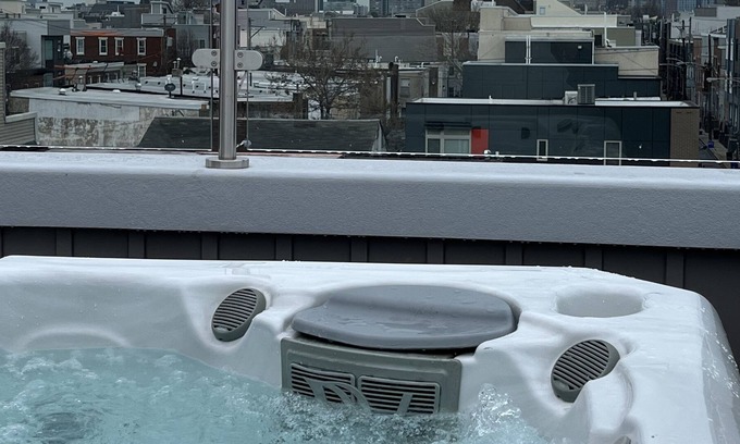 Point Breeze Casa | Hot Tub All Seasons