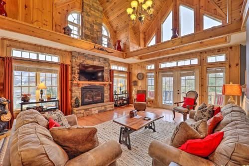 Vilas Casa | Hot Tub and Game Room A Mountain Dream in Vilas