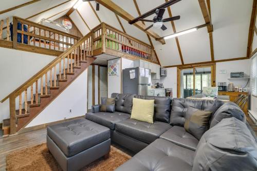 Thornhurst Casa | Hot Tub and Resort Amenities Pocono Lake Retreat!