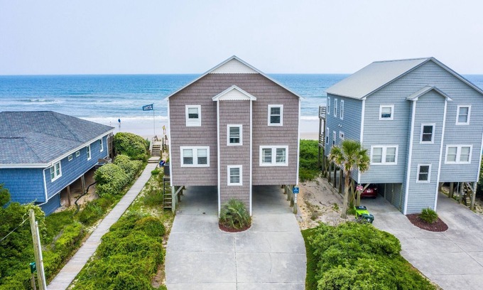Surf City Casa | Hot Tub, BeachFront, Private, Hammocks on the Beach
