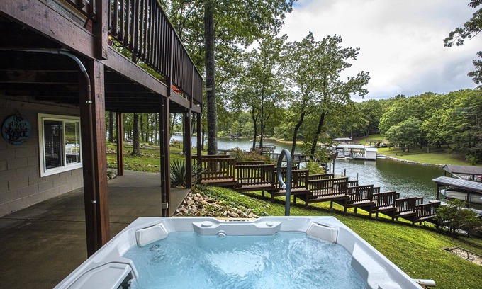 Smith Mountain Lake Casa | Hot tub, Dock, Fire Pit, Dog Friendly, Golf,