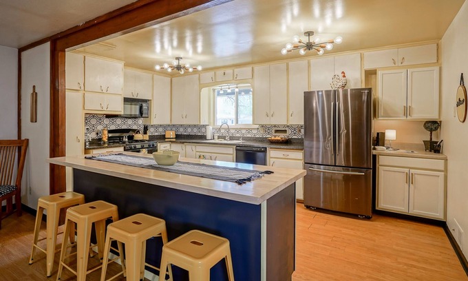 Nob Hill Casa | Hot Tub, Dog Friendly- 3bd/2ba home w/Retro flare!