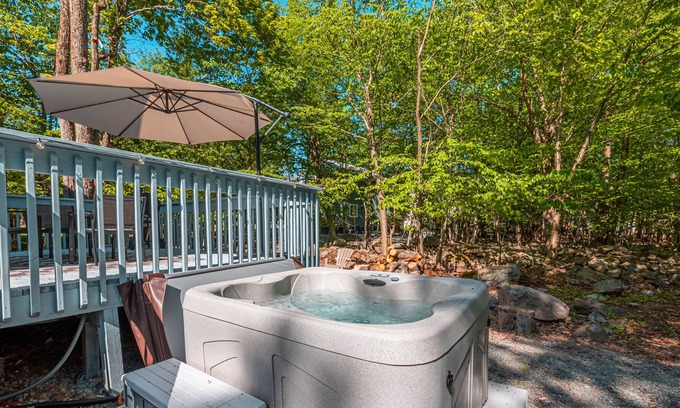Tobyhanna Chalet De Esquí | Hot Tub / Fire Pit / Fire Place / Family