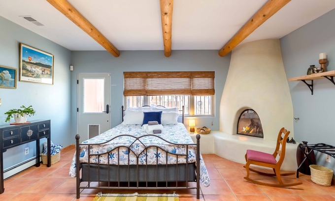 Nob Hill Casa | Hot Tub+Fire Pit+Gated Property+Walkers Paradise