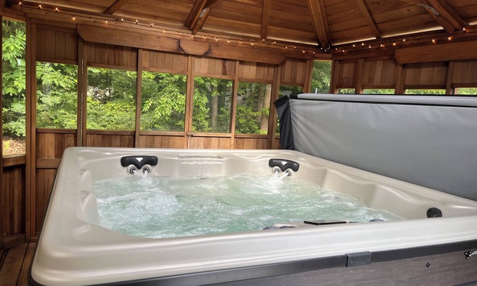 Wellston Casa | Bañera de hidromasaje, pesca, natación, caza, wifi, esquí, motos de nieve, Wellston