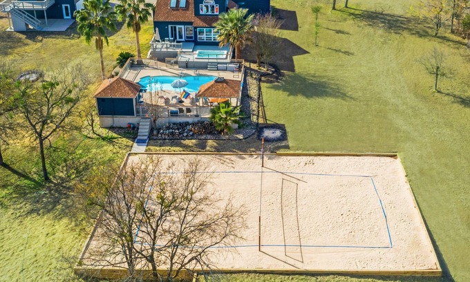 Manor Casa | Hot Tub + Gameroom + Pool | Separate Guesthouse | Great 4 Gatherings