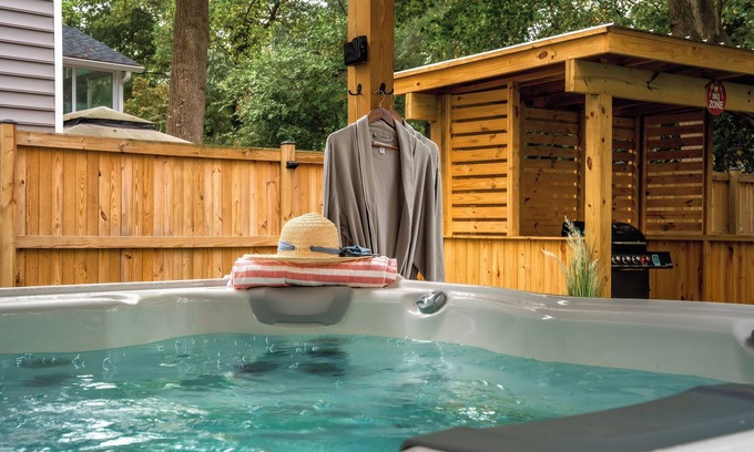 Cape Saint Claire Casa | Hot Tub Haven: Cozy Annapolis Backyard Oasis!