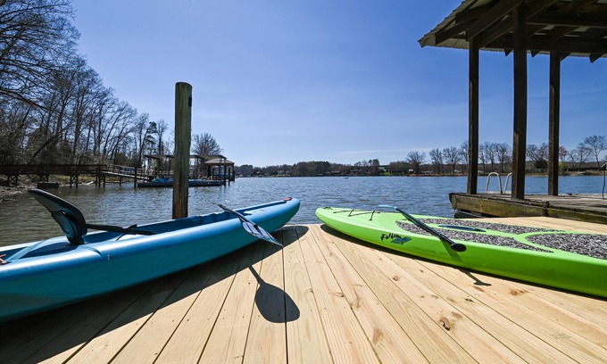 Barium Springs Casa | Hot Tub, Lakefront, EV Charger, Screened Porch, Private Dock, Pet Friendly
