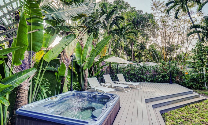 Seybold Casa | Hot tub Paradaise: outdoor kitchen and personalized attention. Pet-friendly