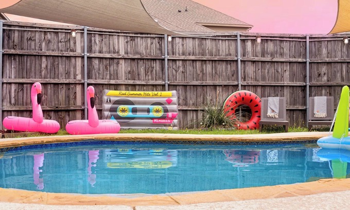Lewisville Casa | Hot Tub/Pool/Arcade/2 Game Rooms
