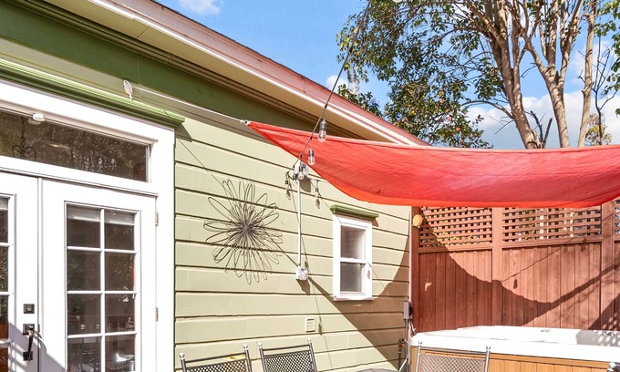 Napa Casa | Hot Tub | PRIME DWTN NAPA | 3 bed | 2 Bath