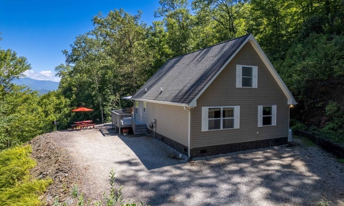 Almond Casa | A pocos minutos del lago Fontana, el agua blanca de Nantahala y la recreación de Tsali.