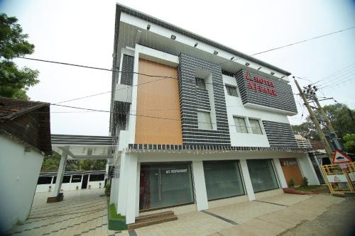 Alappuzha Hotel | Hotel A J Park