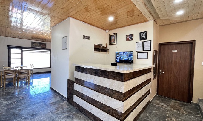 Theog Hotel | Hotel AJ Himalayan
