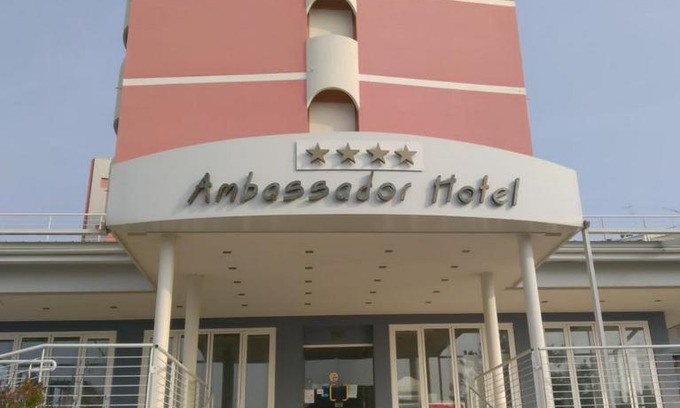 Porto Santa Margherita Hotel | Hotel Ambassador