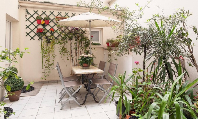 Enfants-Rouges Hotel | Hotel Americain