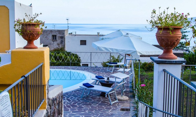 Santa Marina Salina Hotel | Hotel Arcangelo - Salina