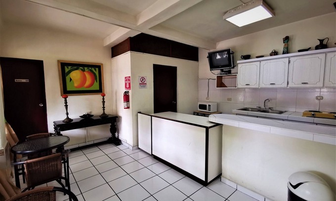 San Salvador Hotel | Hotel Armonía Hostal