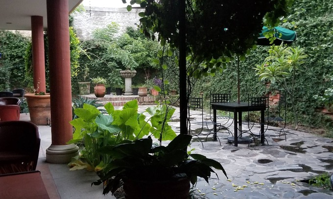 Colima Hotel | Hotel&Art Gallery Casona de los Milagros