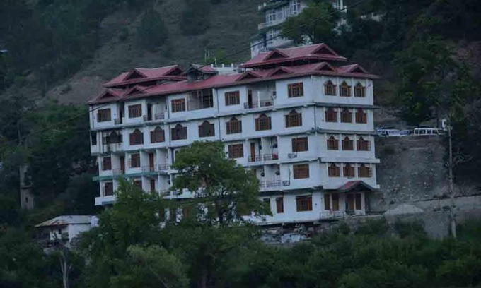 Kumharsain Cama Y Desayuno | Hotel Atul Regency Narkanda