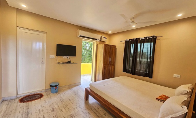 Puri Hotel | HOTEL AVAAS TripandTrip