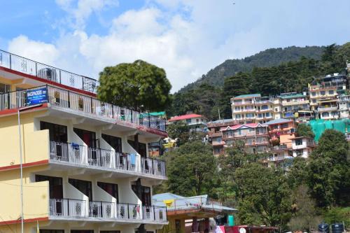 Dharamshala Hotel | Hotel Backpacers Mcleodganj