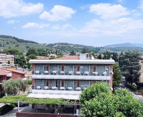 Garda Hotel | Hotel Benaco Garda *S