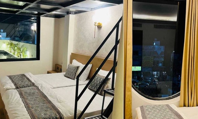 Karnal Hotel | Hotel Bliss Breeze