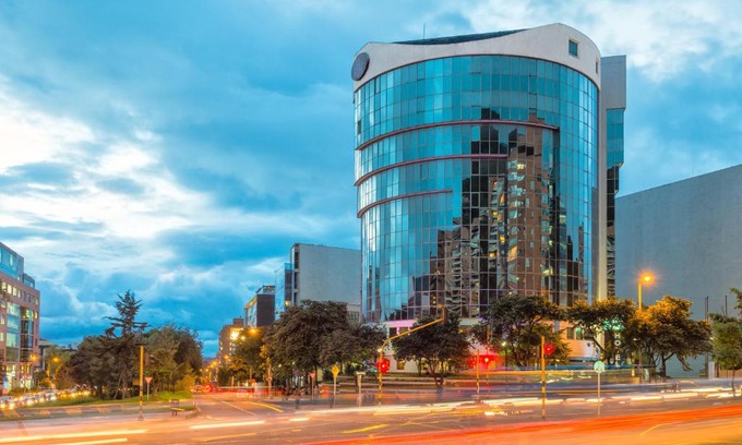 La Bella Suiza Hotel | Hotel Bogotá Regency Usaquén