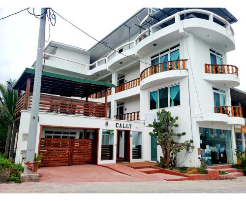 Puerto Villamil Hotel | Hotel Cally
