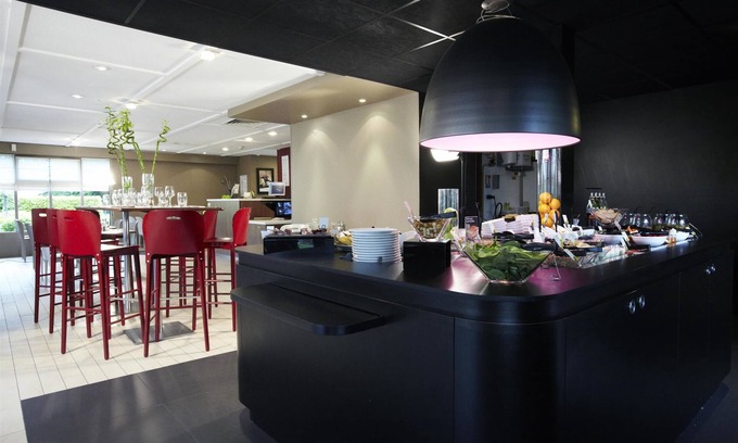 Saint-Egreve Hotel | Hotel Campanile Grenoble Nord - Saint Egrève