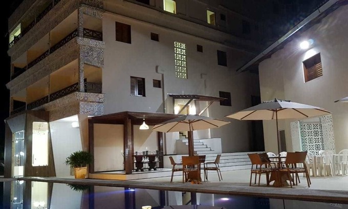 Baturite Otro | Hotel Cantinho Das Flores