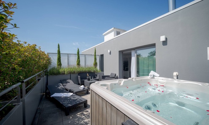 La Rochelle Hotel | Hotel Central Park