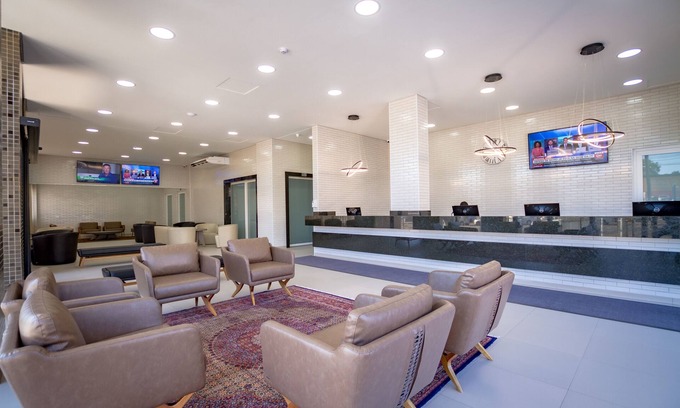 Bigorrilho Hotel | Hotel Confiance Barigui