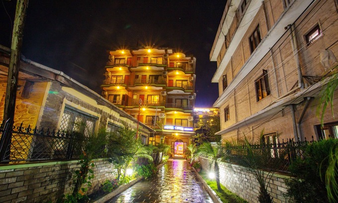 Pokhara Hotel | Hotel Crystal Palace