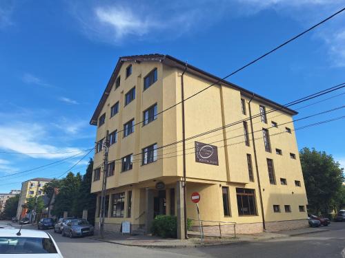 Emanoil Gojdu Hotel | Hotel Davos