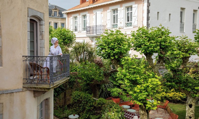 Biarritz City Centre Hotel | Hotel de Silhouette