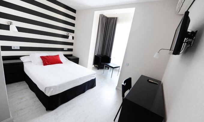 Pedregalejo Hotel | Hotel Domus