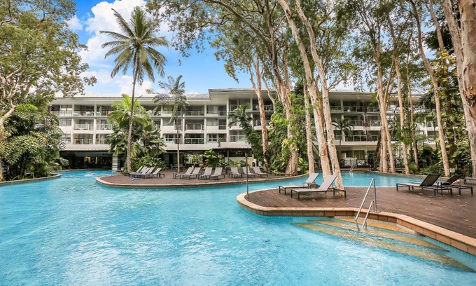 Palm Cove Casa | Hotel Drift 4202