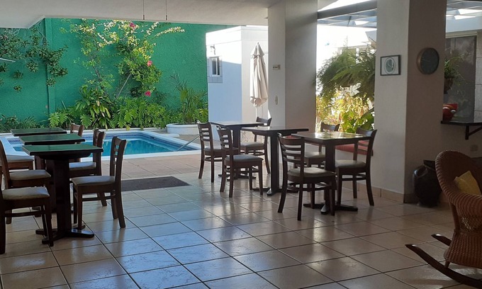 Managua Hotel | Hotel El Almendro