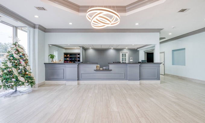 Conroe Hotel | Hotel elev8