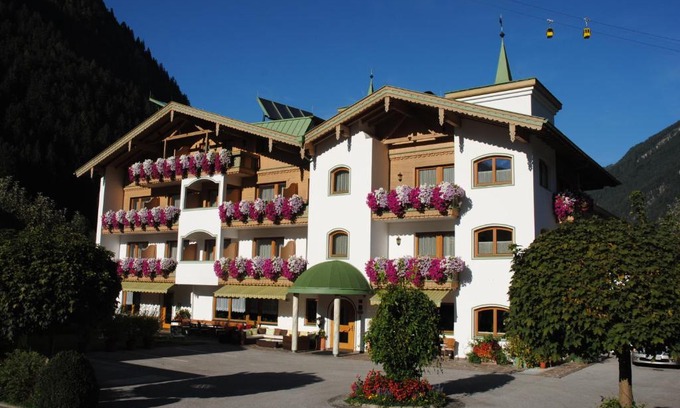 Mayrhofen Hotel | Hotel Garni Ferienhof