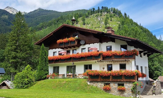 Hinterstoder Hotel | Hotel garni Landhaus Bürtlmair