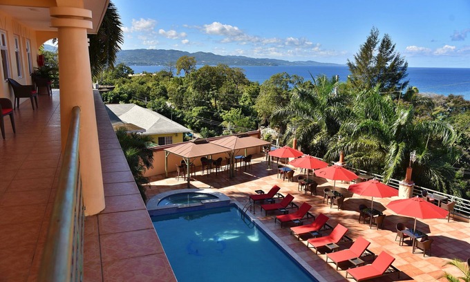 Montego Bay Hotel | Hotel Grand A View