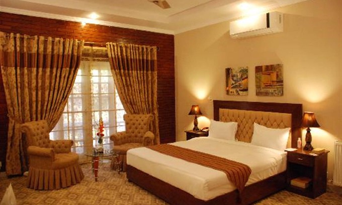 F-7 Sector Hotel | Hotel Hillview Islamabad