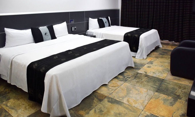 Tlalnepantla de Baz Hotel | Hotel Ibiza Plaza